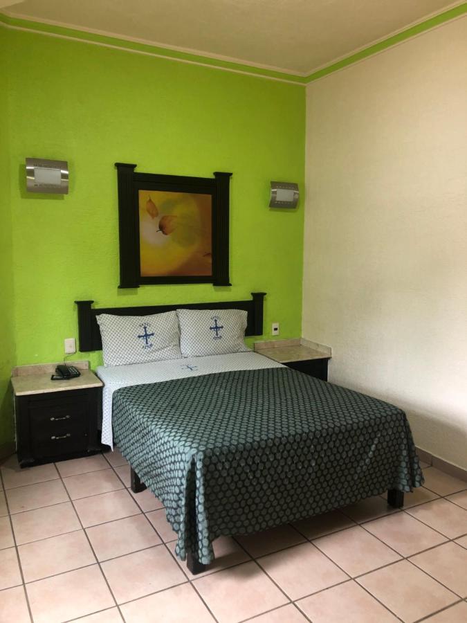 Hotel Astur (Adults Only) 과달라하라 외부 사진