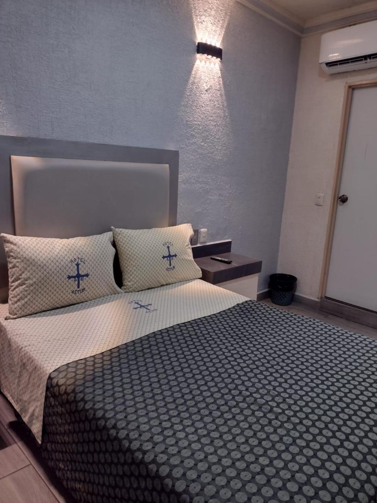 Hotel Astur (Adults Only) 과달라하라 외부 사진
