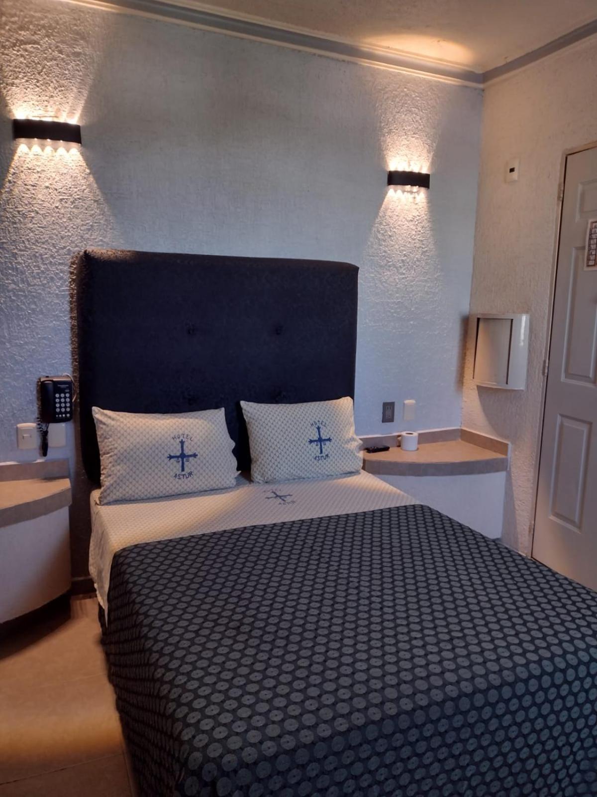 Hotel Astur (Adults Only) 과달라하라 외부 사진
