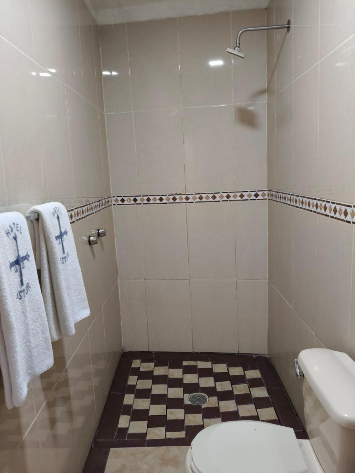 Hotel Astur (Adults Only) 과달라하라 외부 사진