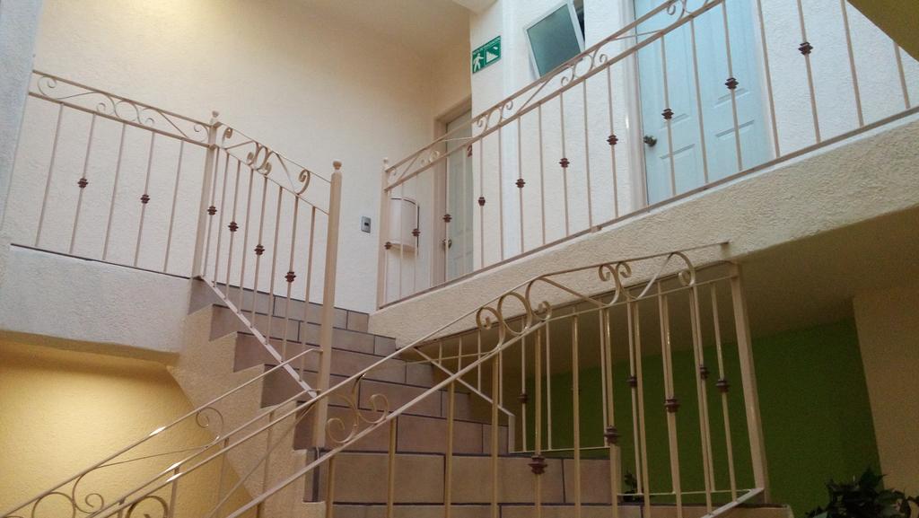Hotel Astur (Adults Only) 과달라하라 외부 사진